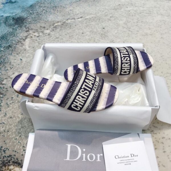 dior-slip-on-sandals-dos010