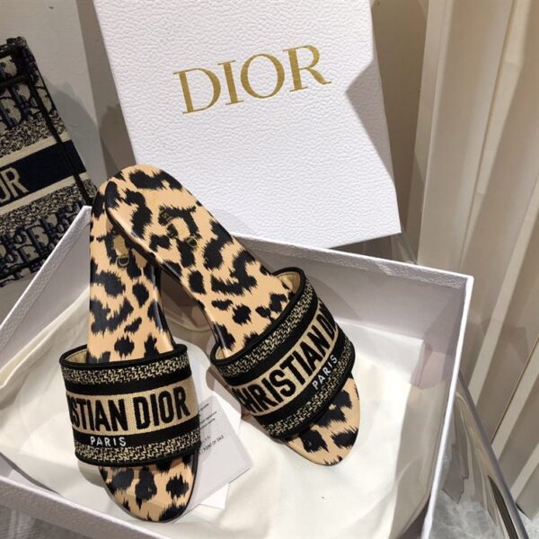 dior-slip-on-sandals-dos08