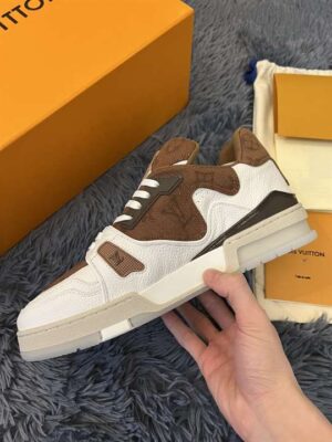 LOUIS VUITTON TRAINER SNEAKER - LSVT193