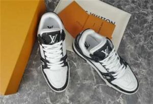 LOUIS VUITTON TRAINER SNEAKER - LSVT181