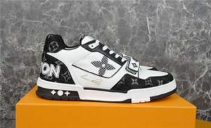 LOUIS VUITTON TRAINER SNEAKER - LSVT177