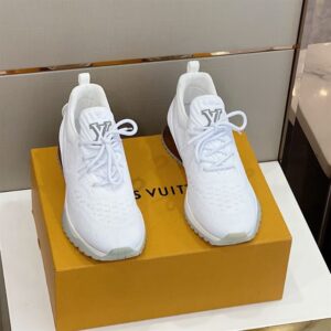 LOUIS VUITTON V.N.R SNEAKER – LSVT211