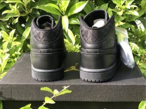 Air Jordan 1 Mid SE - AJH057