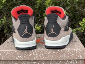 Air Jordan 4 Taupe Haze - AJH085