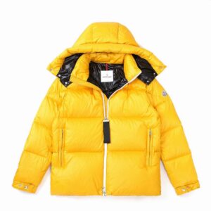 Moncler Coat - MC034