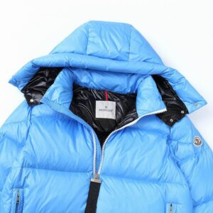 Moncler Coat - MC035