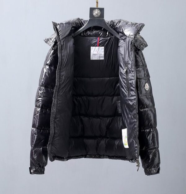 Moncler Coat - MC049