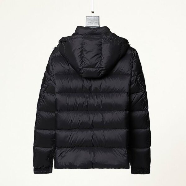 Moncler Coat - MC050