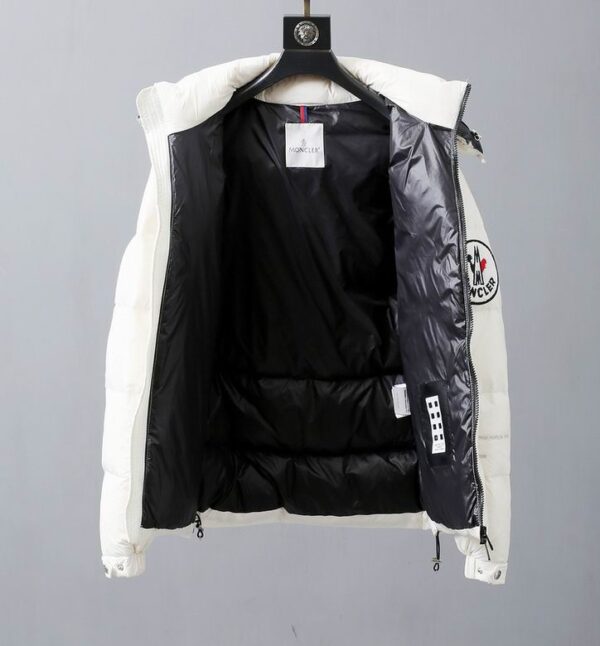 Moncler Coat - MC052