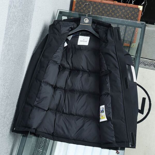 Moncler Coat - MC055