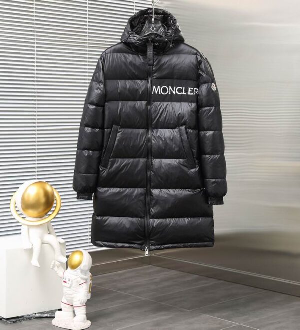 Moncler Coat - MC058