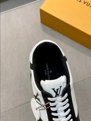 LOUIS VUITTON RIVOLI SNEAKER– LSVT245