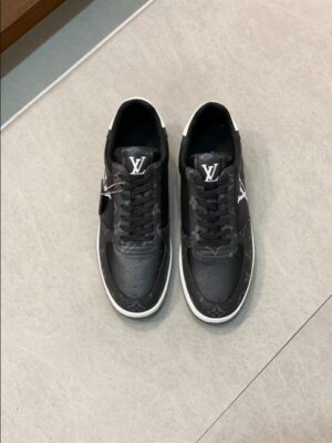 LOUIS VUITTON RIVOLI SNEAKER– LSVT248