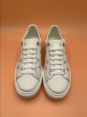 LOUIS VUITTON TIME OUT SNEAKER – LSVT270