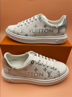 LOUIS VUITTON TIME OUT SNEAKER – LSVT270