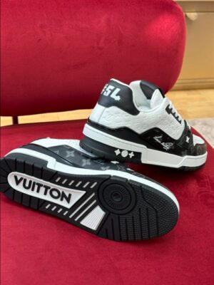 LOUIS VUITTON TRAINER SNEAKER – LSVT263