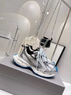 BALENCIAGA SNEAKERS - BB120