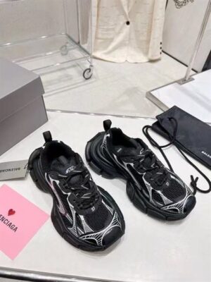 BALENCIAGA SNEAKERS - BB125