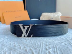 LOUIS VUITTON BELT - B054