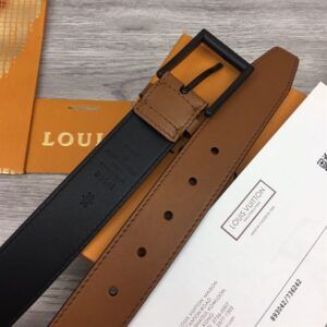 LOUIS VUITTON BELT - B068