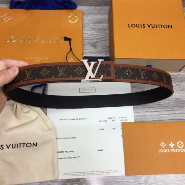 LOUIS VUITTON BELT - B071