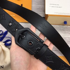 LOUIS VUITTON BELT - B072