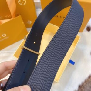 LOUIS VUITTON BELT - B073