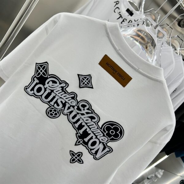 Louis Vuitton T-shirt - LSVT0171