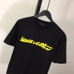 Louis Vuitton T-shirt - LSVT0200