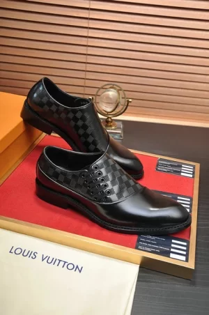 Louis Vuitton Lace-ups Shoes - LLV40