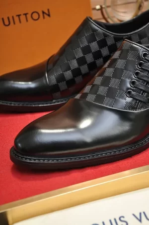 Louis Vuitton Lace-ups Shoes - LLV40