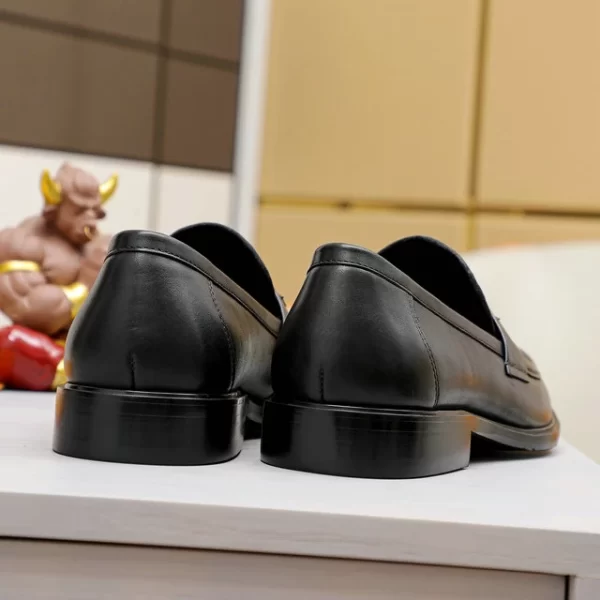 Louis Vuitton Loafers - LLV02