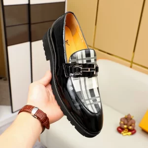 Louis Vuitton Loafers - LLV07