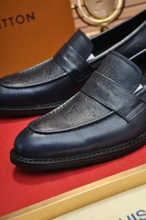 Louis Vuitton Loafers - LLV31