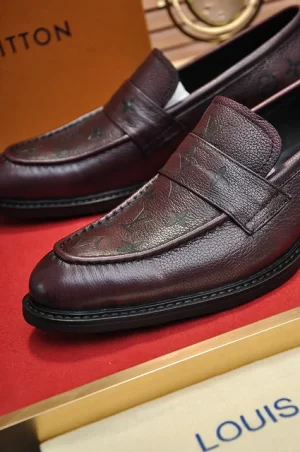 Louis Vuitton Loafers - LLV32