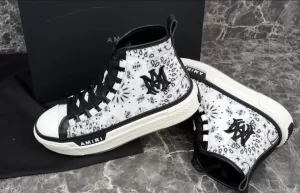 AMIRI BANDANA-PRINT HIGH-TOP SNEAKERS - AM021