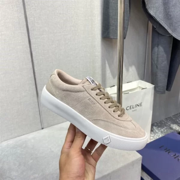 B101 SNEAKER GREIGE NUBUCK CALFSKIN - CD142