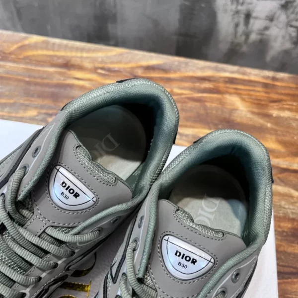 B30 LOW-TOP SNEAKER OLIVE MESH AND TECHNICAL FABRIC - CD105