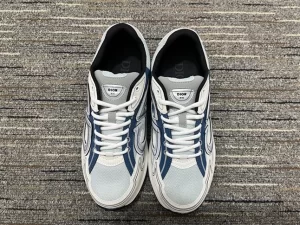 B30 SNEAKER LIGHT BLUE MESH AND BLUE GRAY AND WHITE TECHNICAL FABRIC - CD114