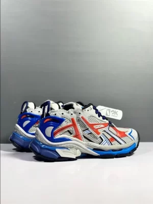 BALENCIAGA RUNNER SNEAKER IN BLUE - BB130