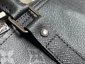 LOUIS VUITTON KEEPALL 50 BANDOULIÈRE TAIGARAMA - WLM538