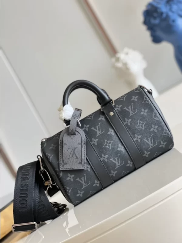 LOUIS VUITTON KEEPALL BANDOULIÈRE 25 MONOGRAM ECLIPSE CANVAS - WLM563