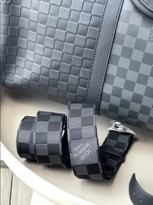 LOUIS VUITTON KEEPALL BANDOULIÈRE 50 BAG DAMIER INFINI LEATHER - WLM539