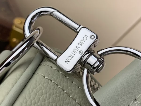 LOUIS VUITTON KEEPALL BANDOULIÈRE 50 LV AEROGRAM - WLM540