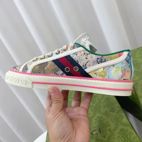 Gucci Sneakers – GC244