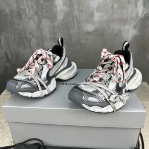 BALENCIAGA 3XL SNEAKER - BB161