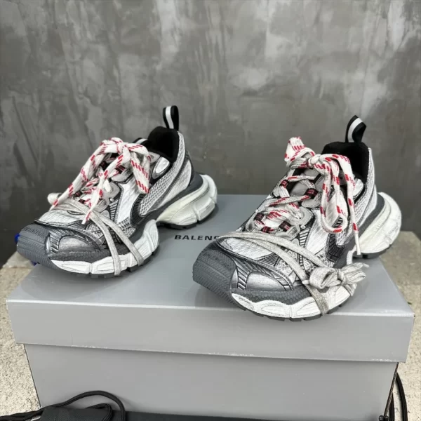 BALENCIAGA 3XL SNEAKER - BB161