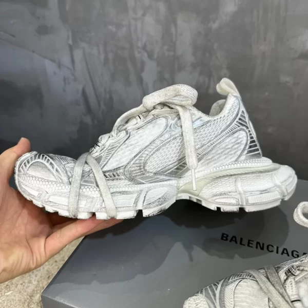 BALENCIAGA 3XL SNEAKER - BB165