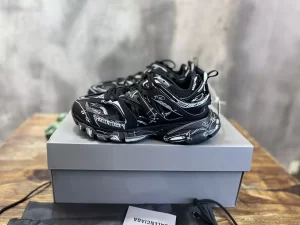 BALENCIAGA GRAFFITI TRACK SNEAKERS - BB192