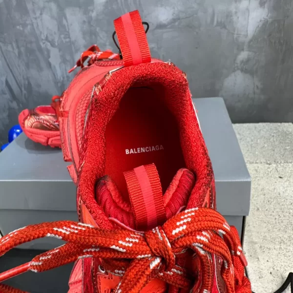 BALENCIAGA MEN'S 3XL SNEAKER IN RED - BB158